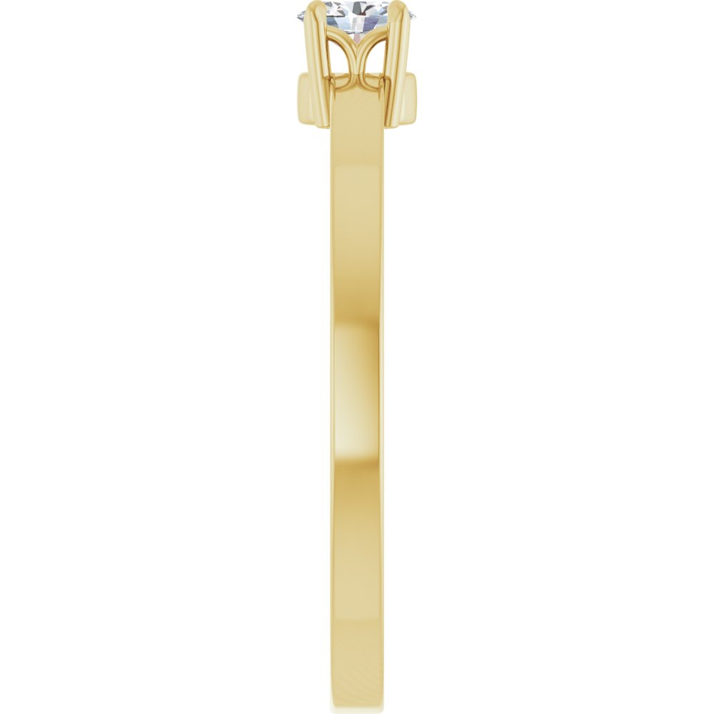 14K Yellow Gold 1/6 CT Lab-Grown Diamond Ring