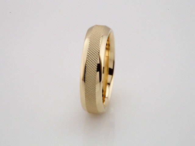 14K Yellow Gold 4 mm Knurled Comfort-Fit Half Round Band Size 10