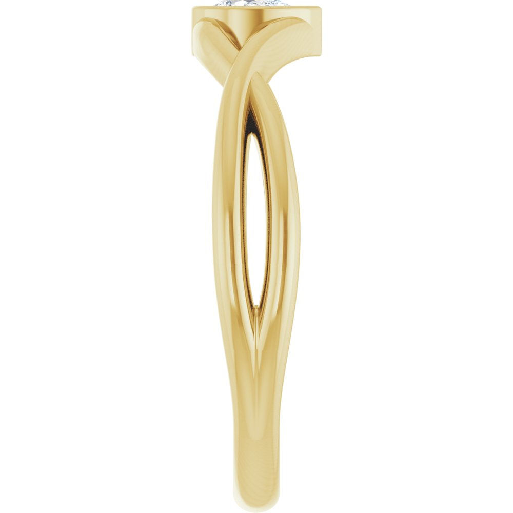 14K Yellow Gold 1/6 CT Lab-Grown Diamond Solitaire Ring