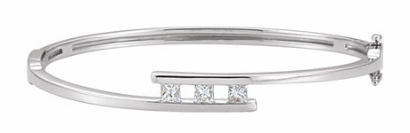 14K White Gold 5/8 CTW Natural Diamond Bangle 6 1/2" Bracelet   