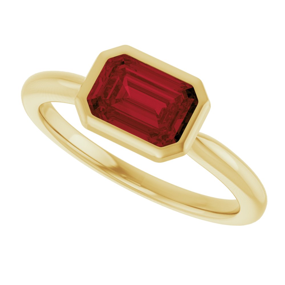 14K Yellow Gold Natural Mozambique Garnet Solitaire Ring