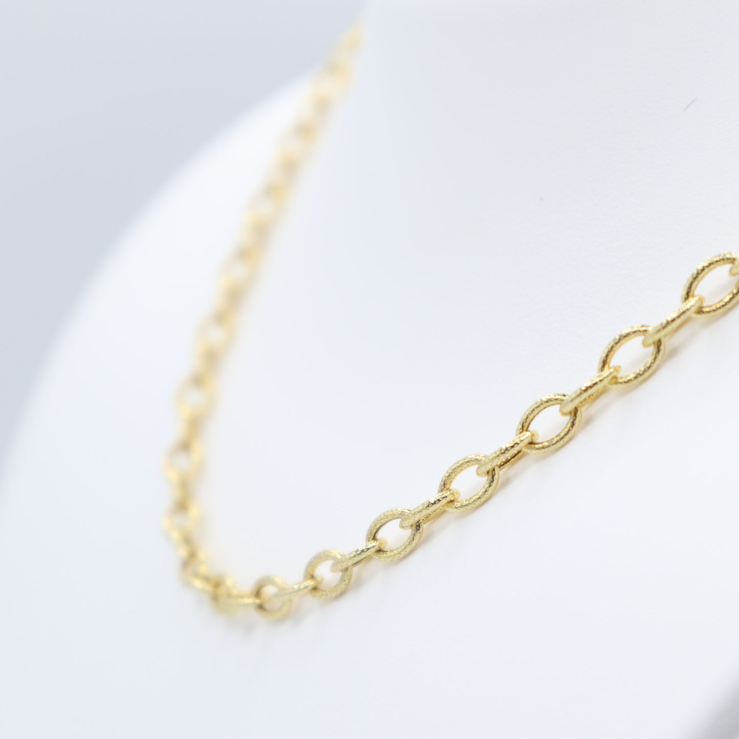 Gold Textured Cable Chain 18"