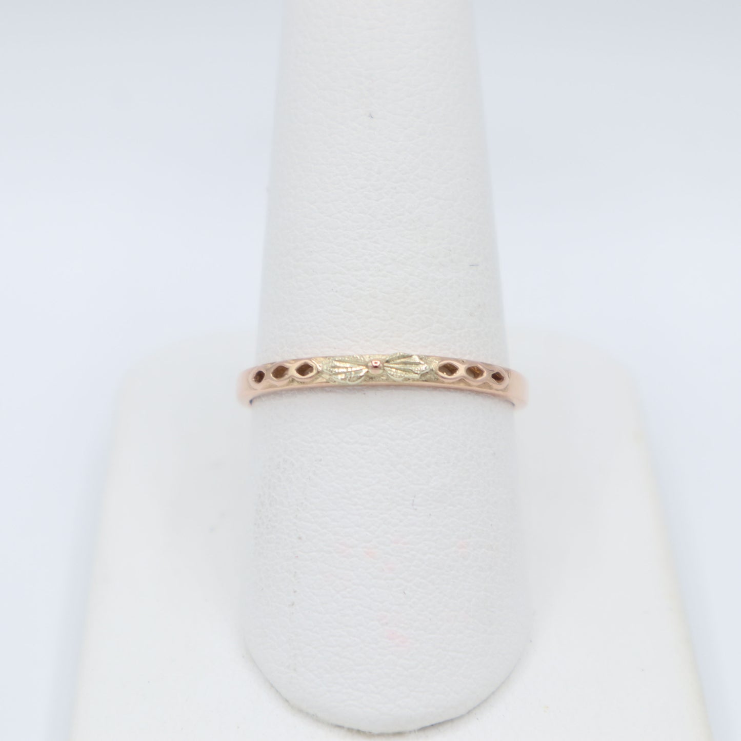 Two-Toned Filigree Band