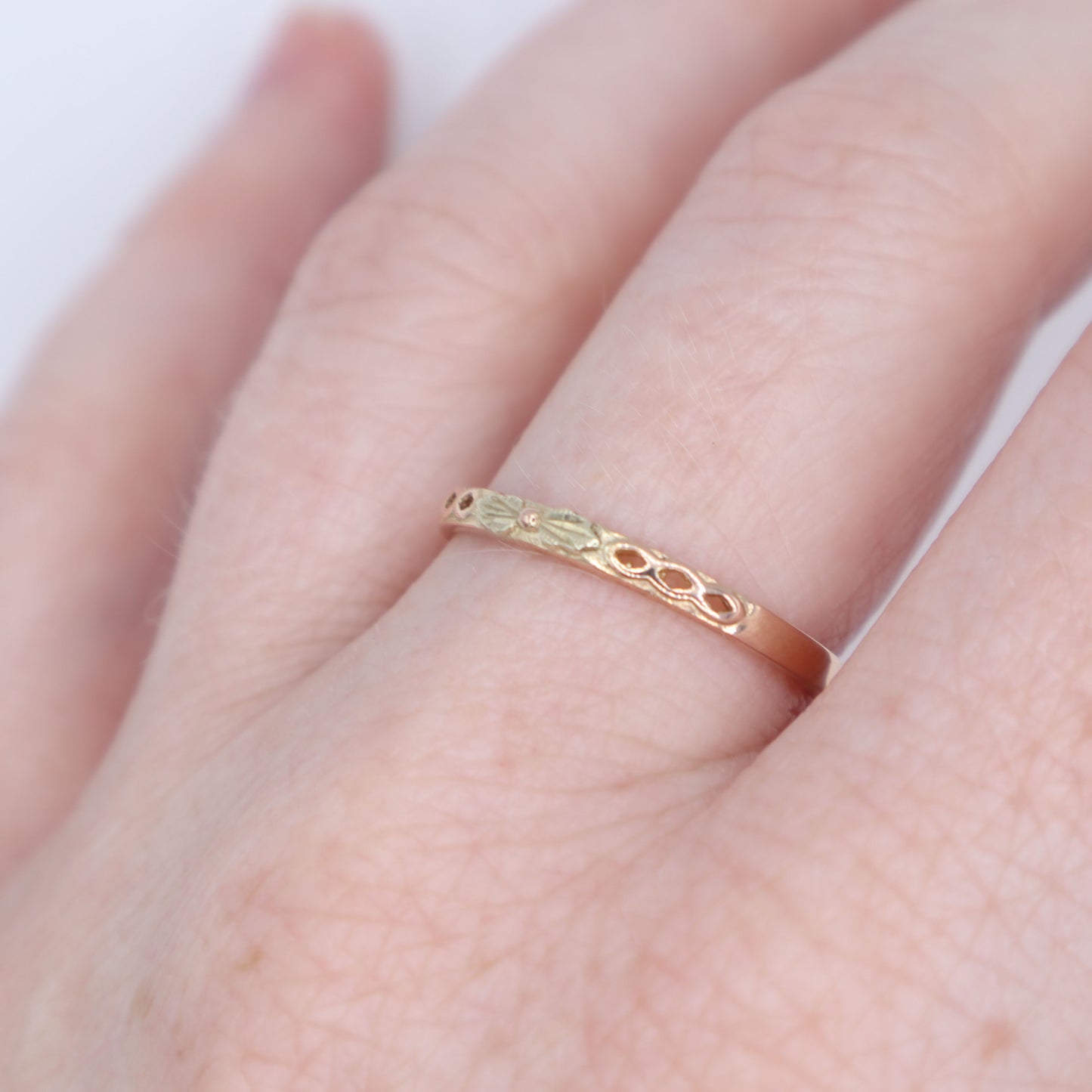 Two-Toned Filigree Band