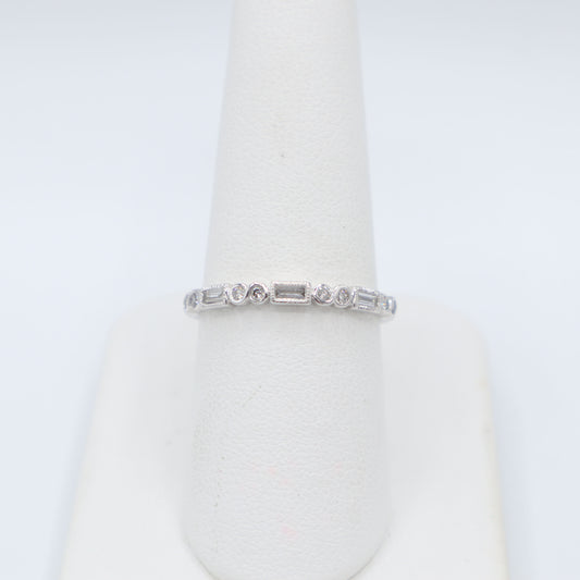 Baguette and Round Diamond Detailed White Gold Band