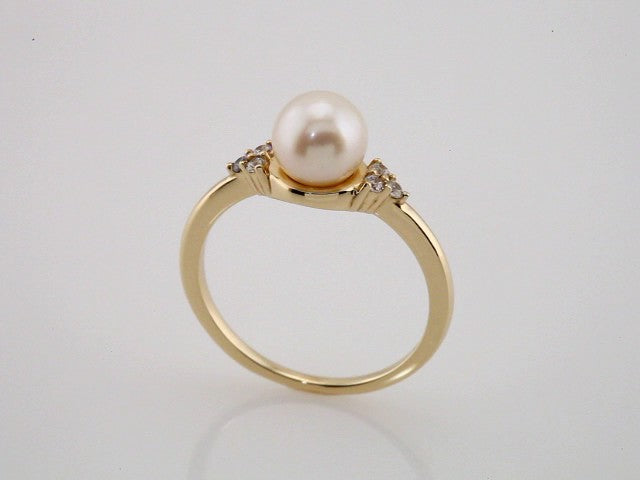 14K Yellow 7.5-8 mm Cultured Freshwater White Pearl & 1/10 CTW Natural Diamond Ring