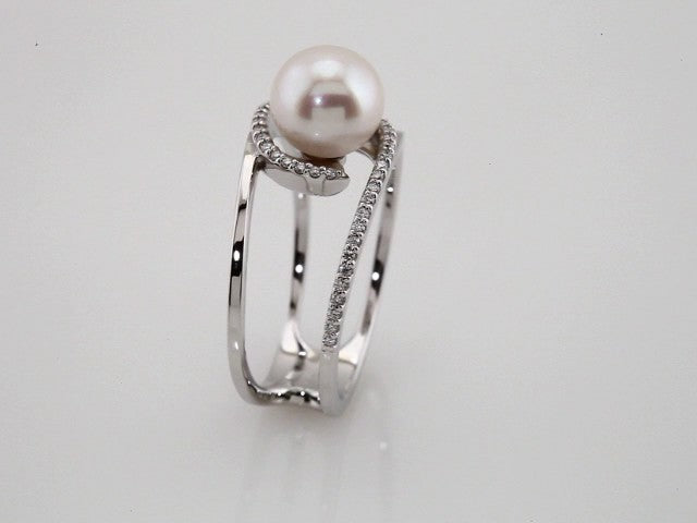 14K White Cultured White Freshwater Pearl & 1/8 CTW Natural Diamond Ring