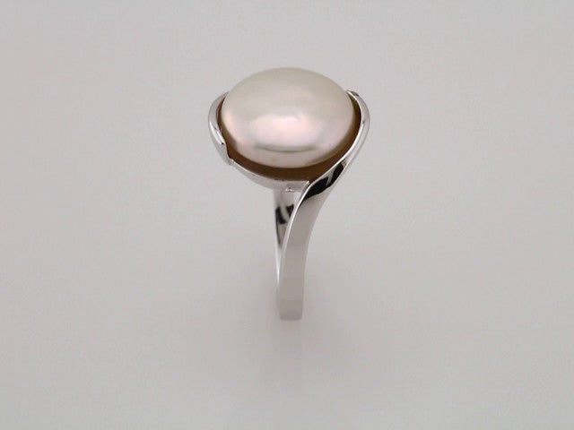 Sterling Silver Cultured White Freshwater Pearl Coin Ring