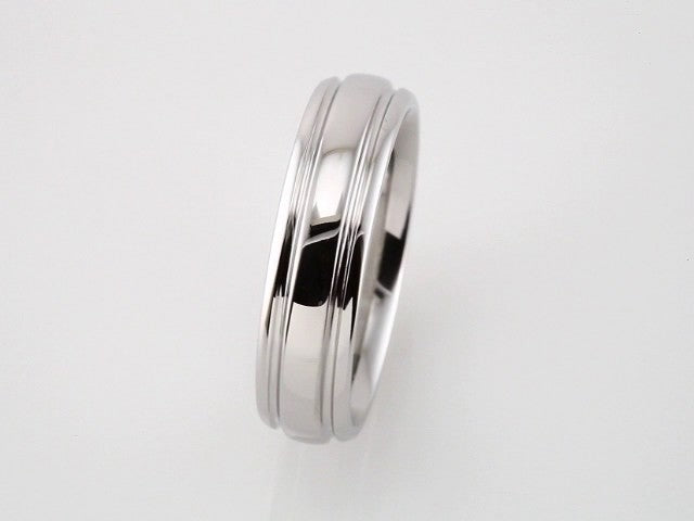 14K White Gold 6 mm Grooved Band Size 7
