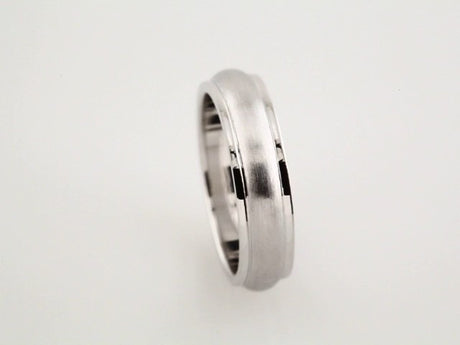 14K White Gold 5 mm Grooved Comfort-Fit Half Round Band Size 9