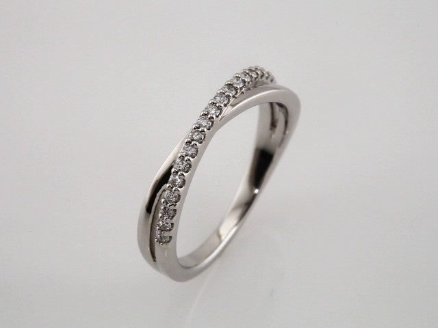 Platinum 1/5 CTW Natural Diamond Criss-Cross Ring