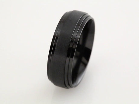 Black Titanium 8 mm Double Stepped-Edge Band Size 8