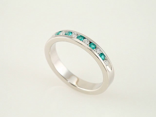14K White Gold Natural Emerald & 1/10 CTW Natural Diamond Anniversary Band Size 7